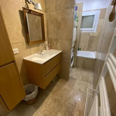 Holiday home Les Cigales De Quentin La Poterie Saint-Quentin-la-Poterie