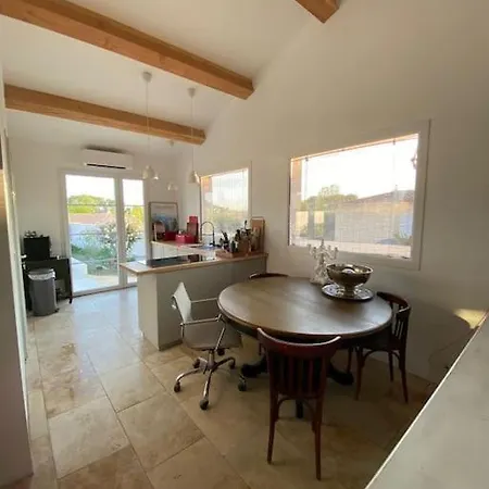 Les Cigales De Quentin La Poterie Holiday home Saint-Quentin-la-Poterie