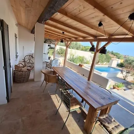 Les Cigales De Quentin La Poterie