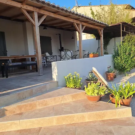 Holiday home Les Cigales De Quentin La Poterie *