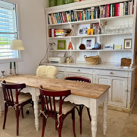 Les Cigales De Quentin La Poterie Holiday home *